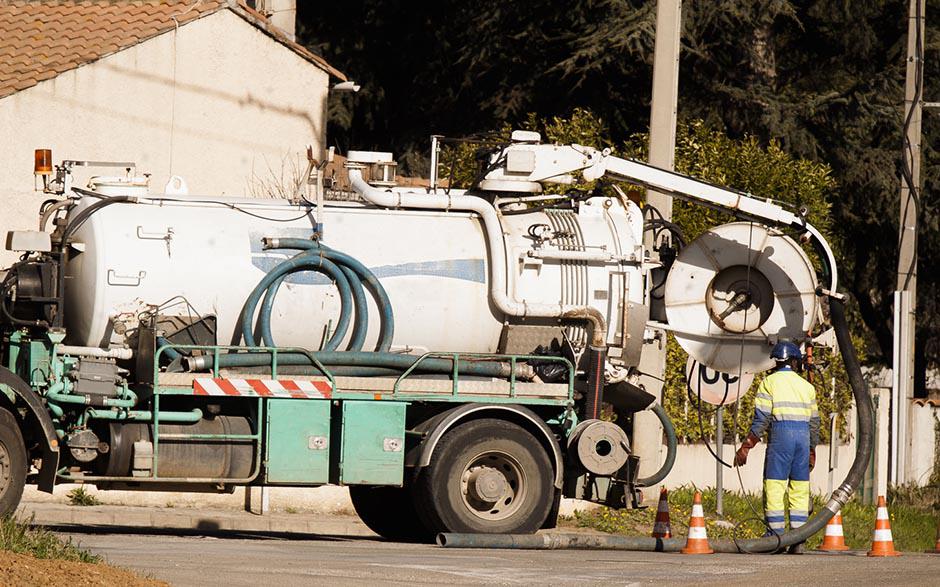 appareil déboucheur canalisation Évry